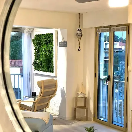 Le Brusc. Design, Parking, Wifi & Double Vue! Apartmán