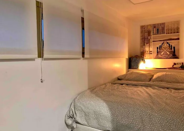 Le Brusc. Design, Parking, Wifi & Double Vue!