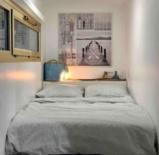 Le Brusc. Design, Parking, Wifi & Double Vue! Apartmán