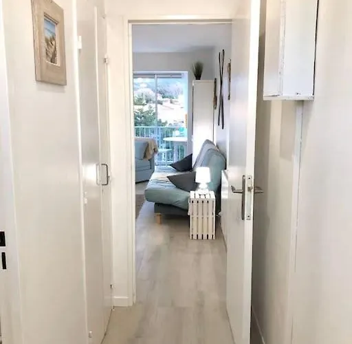 Apartmán Le Brusc. Design, Parking, Wifi & Double Vue!
